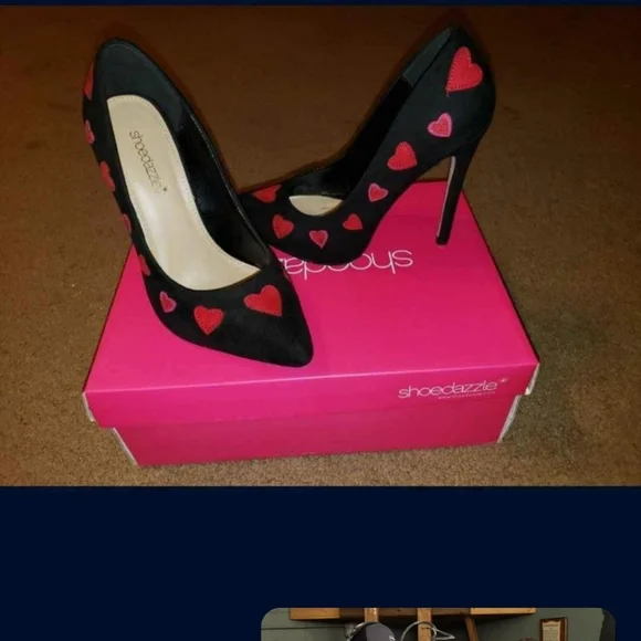 Beautiful Heart Heels - Picture 6 of 8